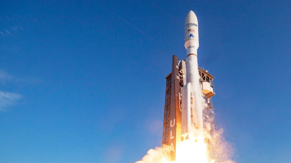 Amazon Launches 27 Kuiper Satellites