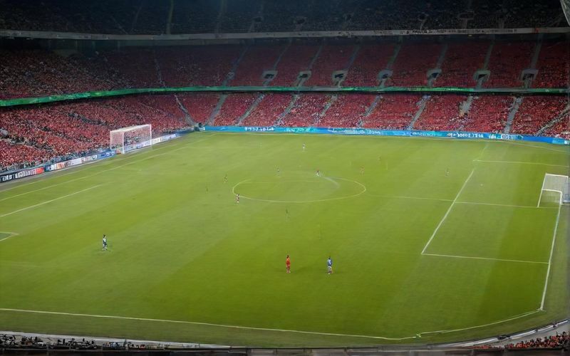 Catolica vs. Barcelona: Libertadores Spot on Line