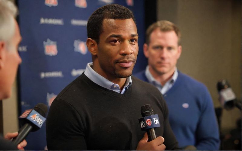 Decker Urges Patience for Winless Jets Coach