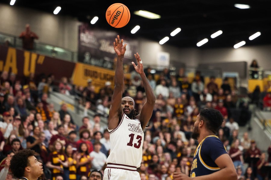 Loyola Chicago Marches to NIT Semis in Historic Win