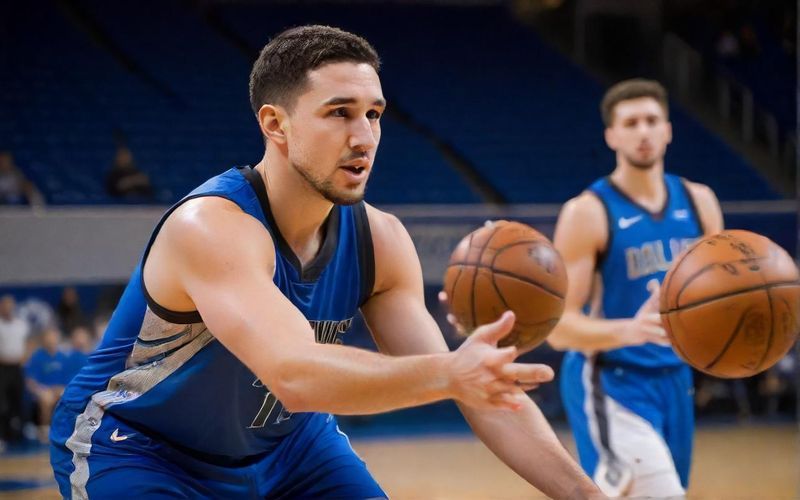 Mavericks Weigh Klay Thompson Fit: Shooting Star or Defensive Risk?
