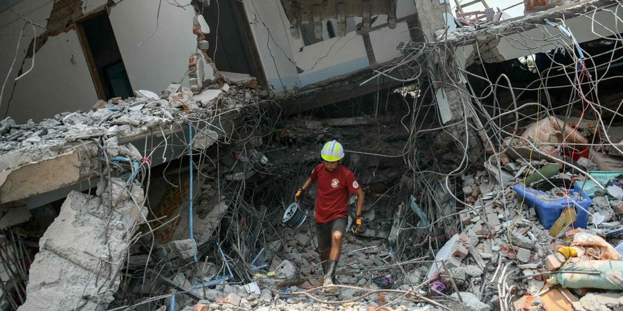 Myanmar Earthquake Death Toll Rises; Hundreds Still Missing