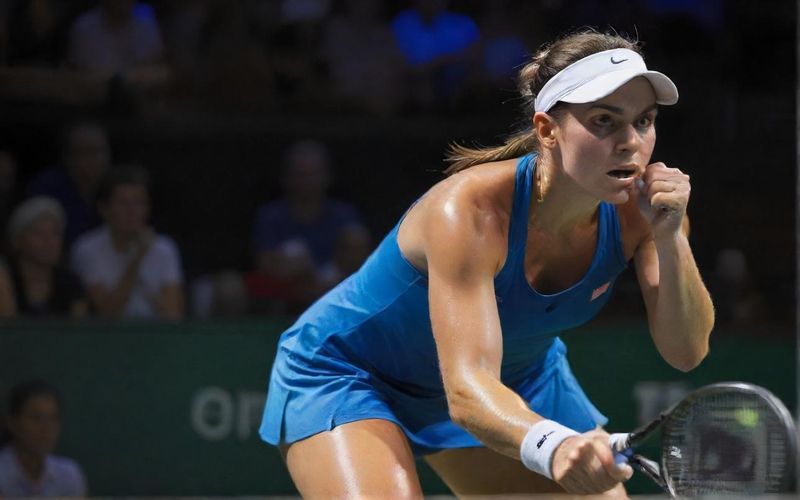 Pegula Faces Rybakina in WTA Finals Semis Upset Alert
