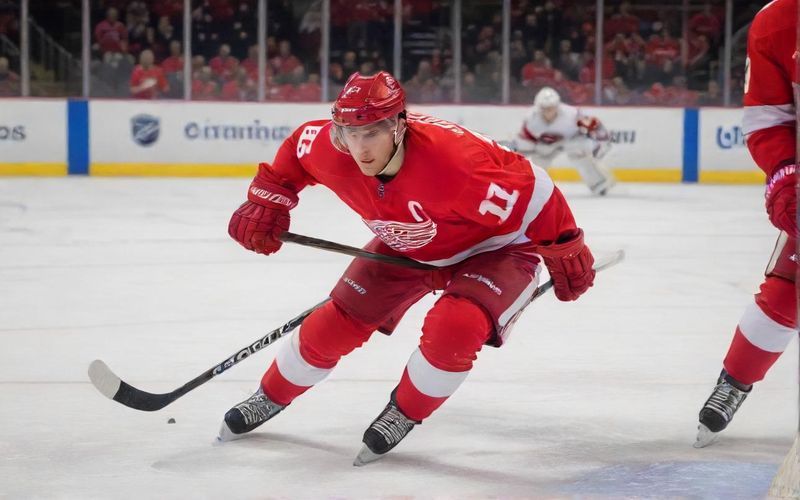 Red Wings' Appleton Steps Up Big Amid Raymond Injury