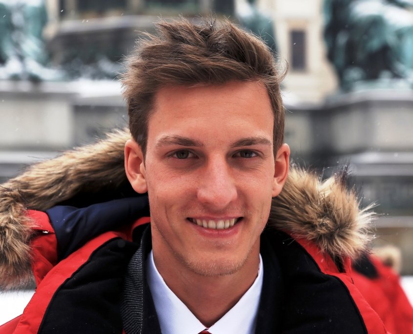 Timeshare Mogul David Siegel Dies at 89