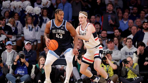 Villanova's Dixon Eyes Scoring Record in Vegas Tournament